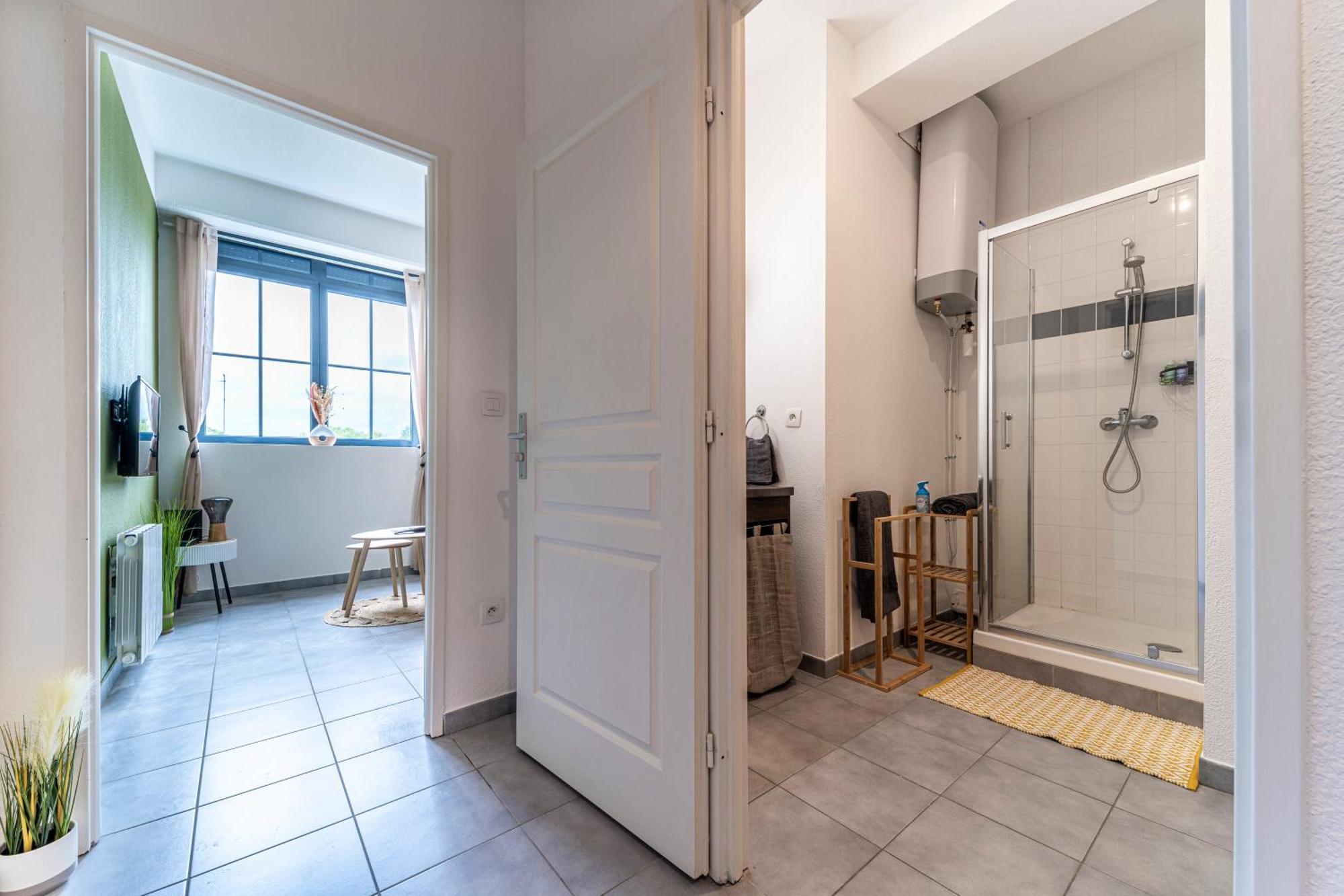 Stay Cosy Lille I Tourcoing - Appartement - Hypercentre - Parking Securise - Wifi - Netflix - Cuisine Экстерьер фото
